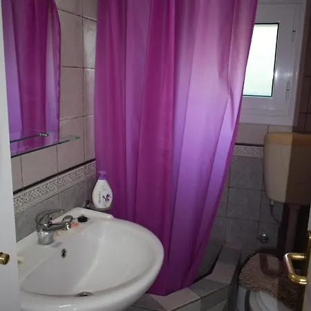 Family Kalypso Willa Oreoi